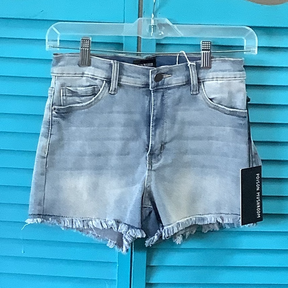 Poison Mushroom NWT Denim Shorts Small